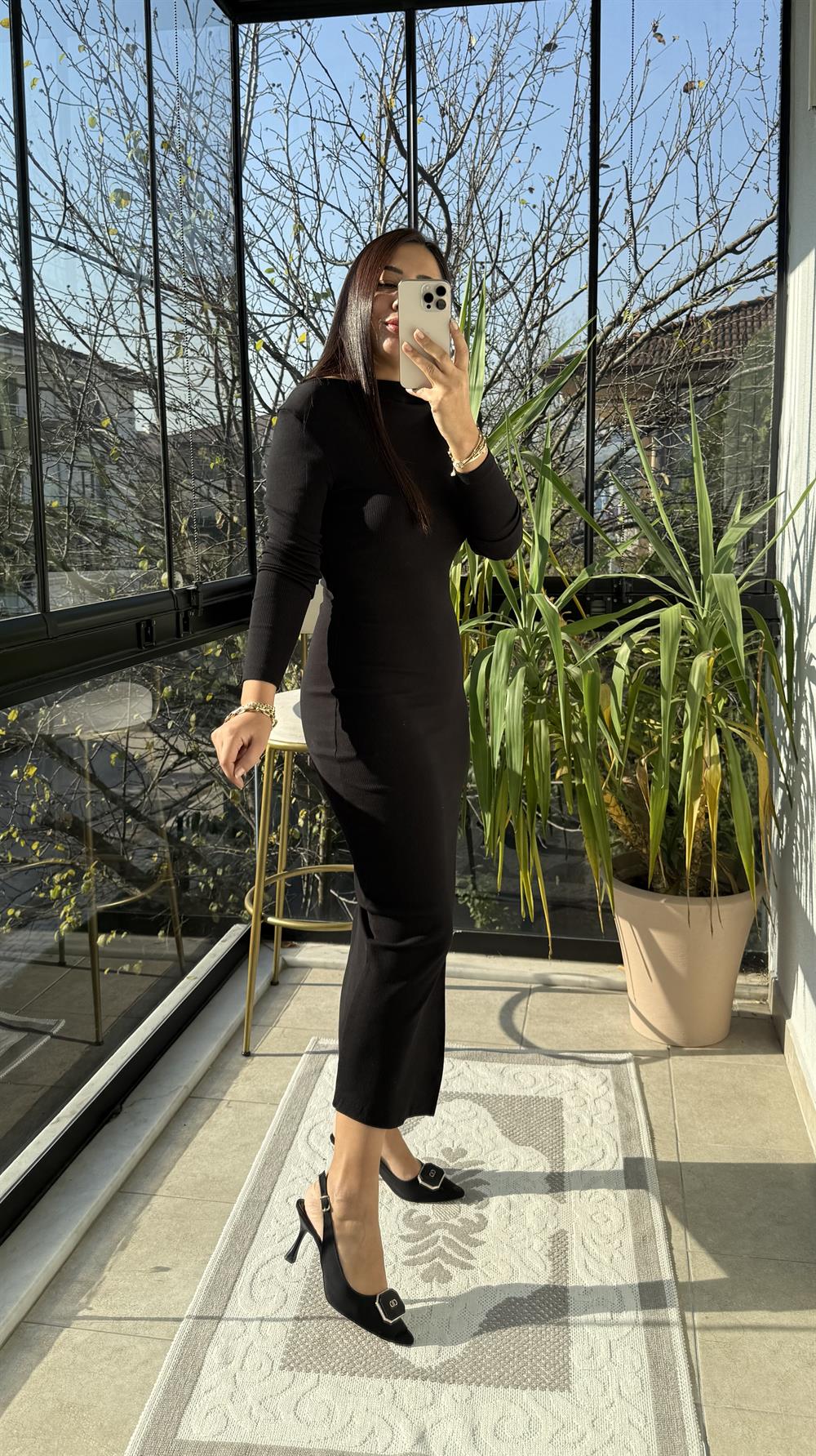 Kayık Yaka Uzun Triko Elbise Siyah