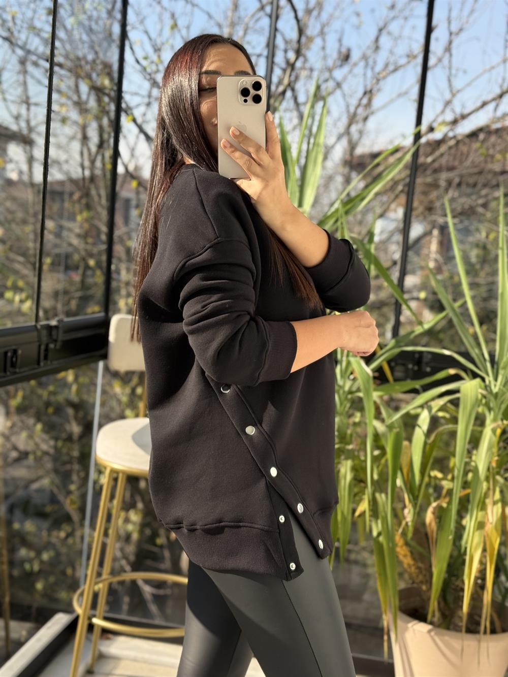 Yanı Çıtçıtlı Sweatshirt Siyah