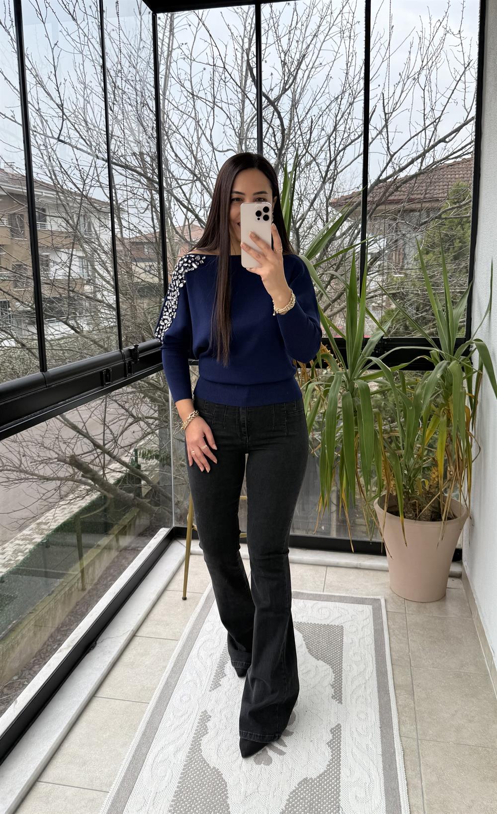 Taş İşlemeli Tek Omuz Triko Kazak Lacivert