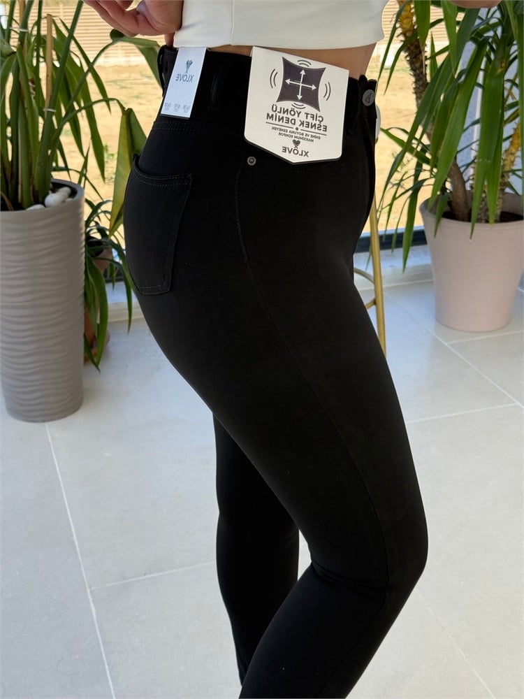Enine Boyuna Likralı Skinny Jean Siyah