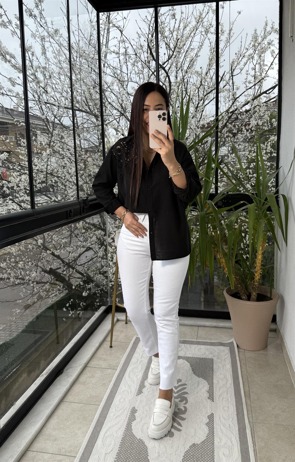 Omuz Dantel Detaylı Natural Gömlek Siyah