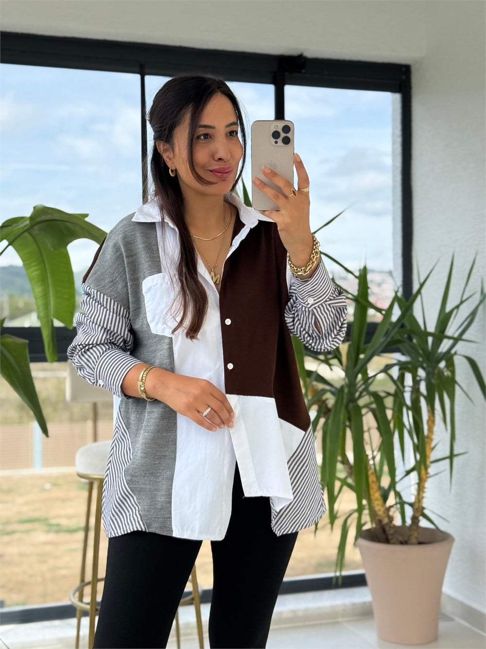 Kolları Simli Arkası Çapraz Kesim Gömlek Kahve