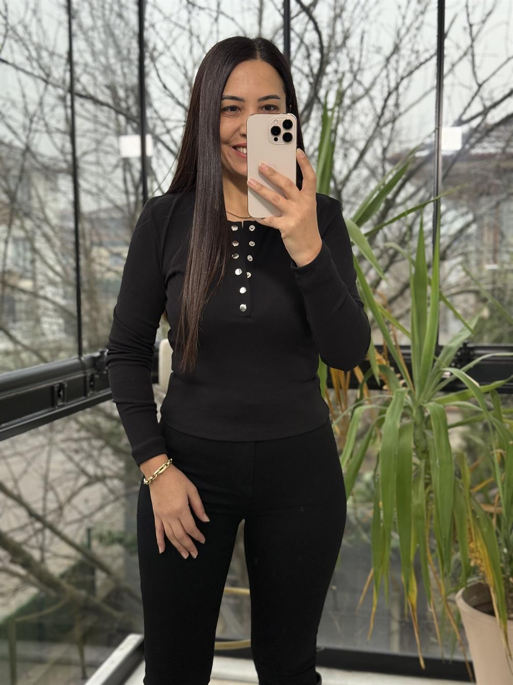 Yarım Çıtçıtlı Bluz Siyah