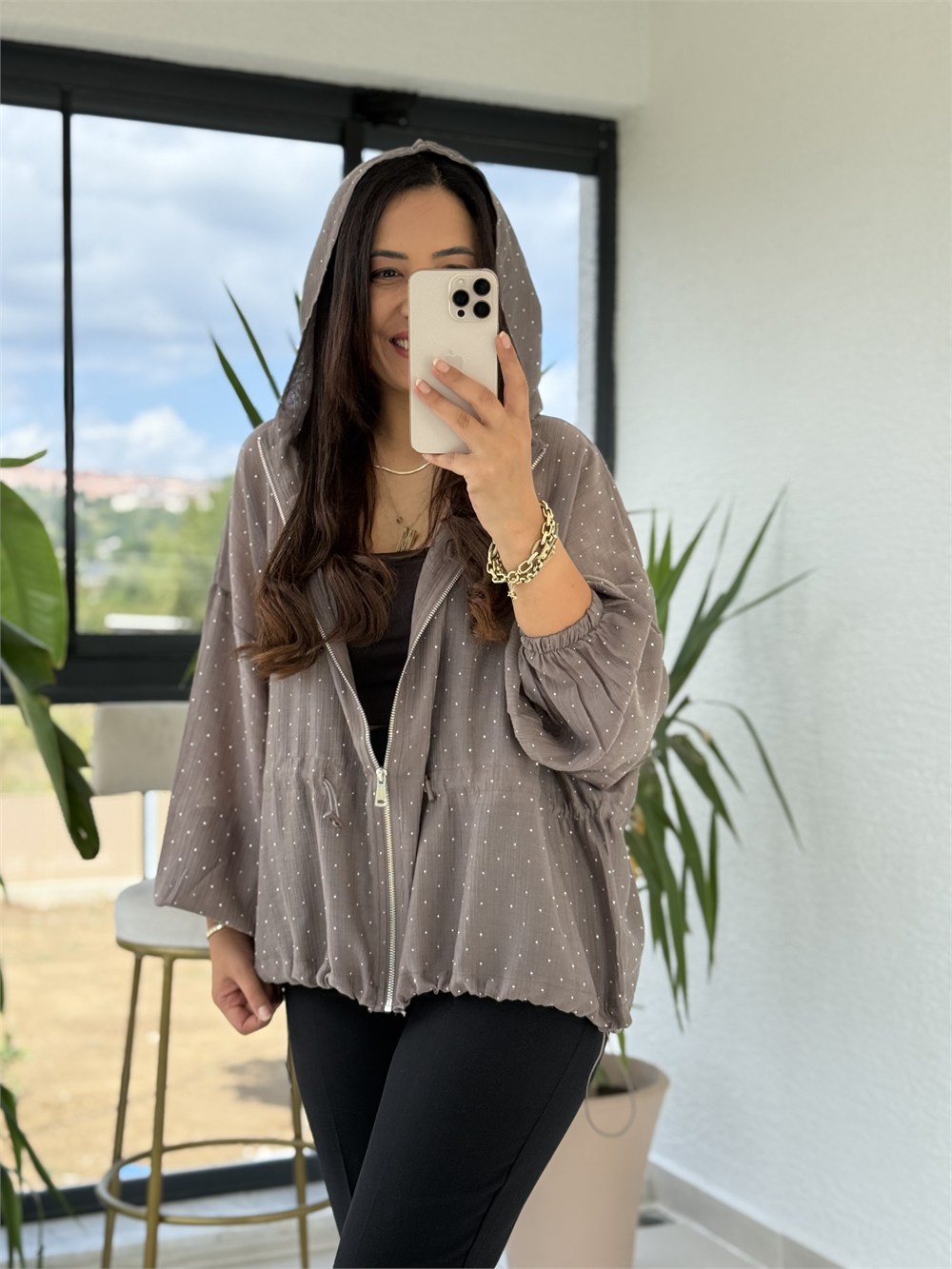 Taşlı Ve Beli Büzgülü Ceket Vizon