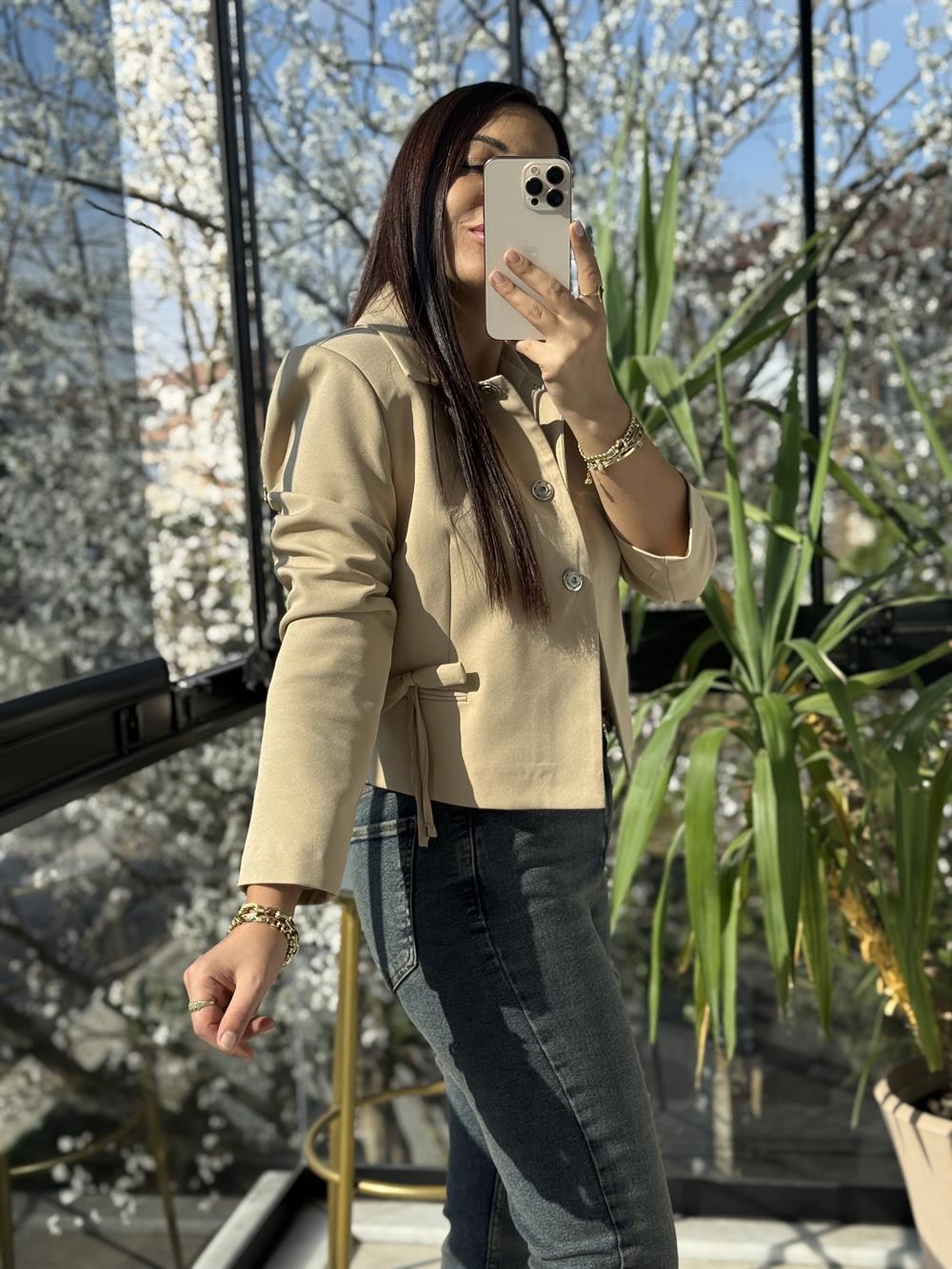 Uzun Kol Fiyonklu Blazer Ceket Bej