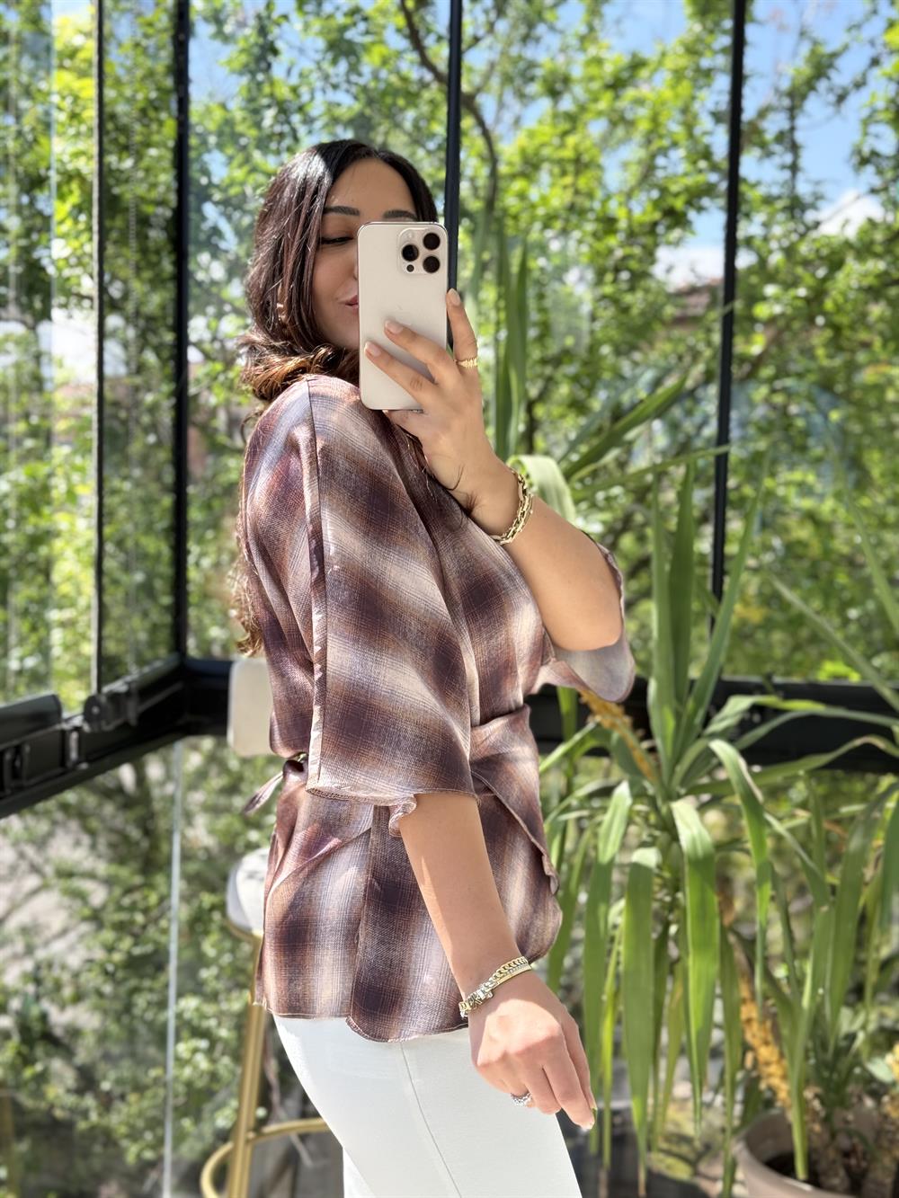 Bağcıklı Ekose Saten Bluz Kahve