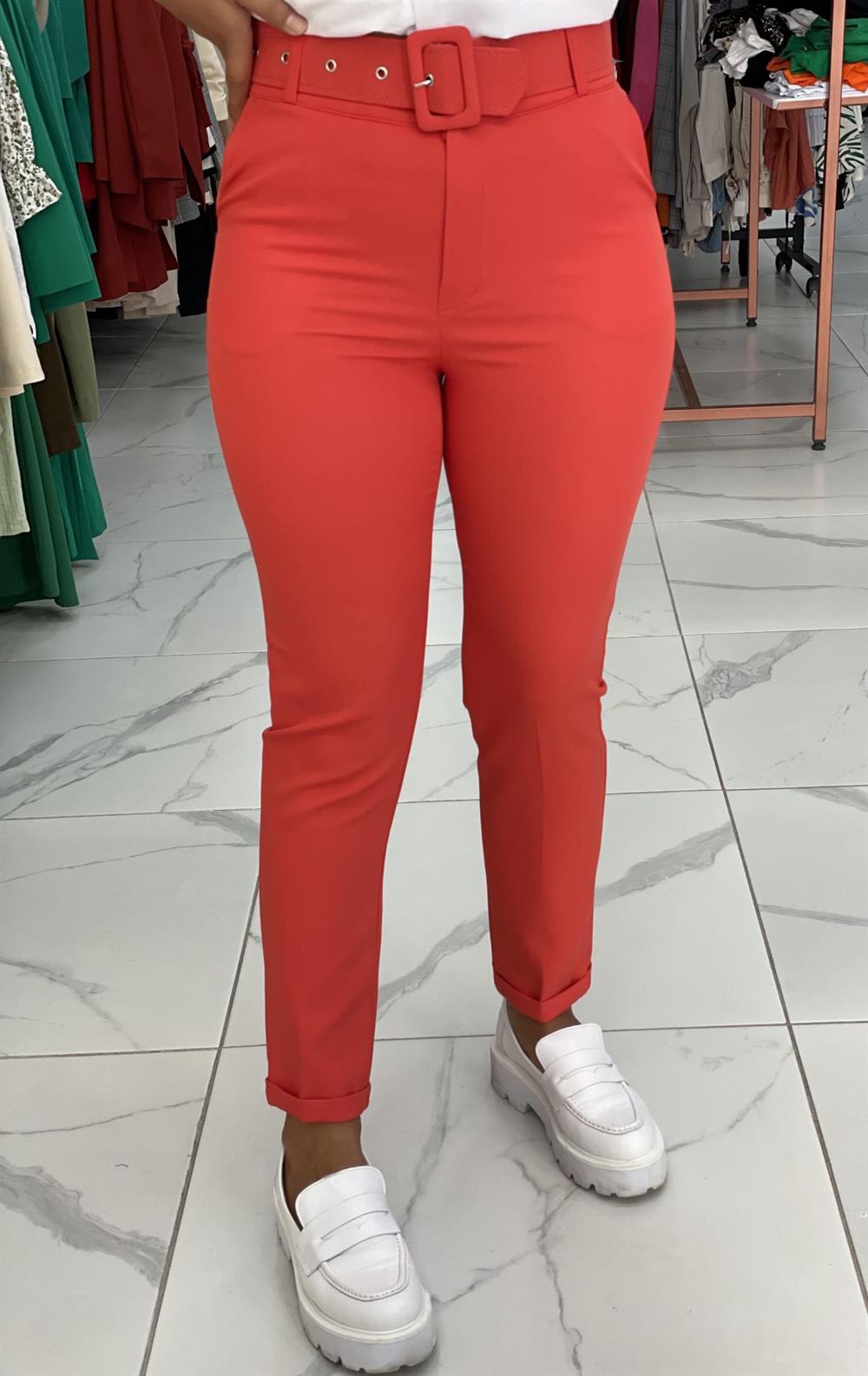 Kemerli Kumaş Pantolon