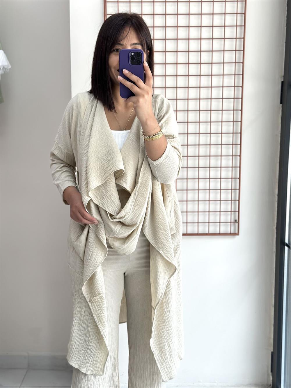 Krem Tasarım Hırka