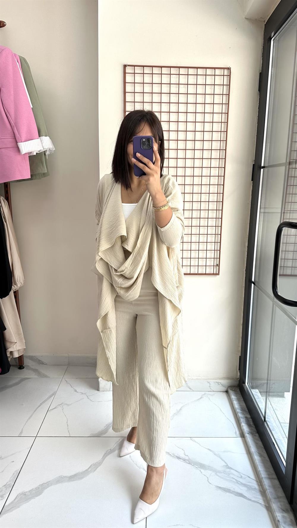 Krem Tasarım Hırka