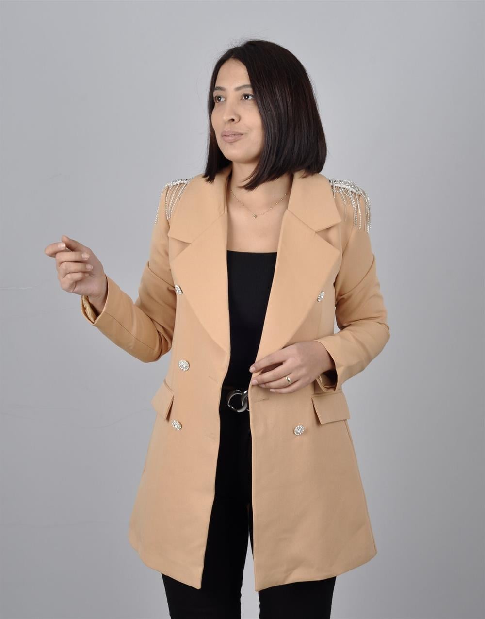 Sütlü Kahve Omuzları Taşlı Blazer Ceket