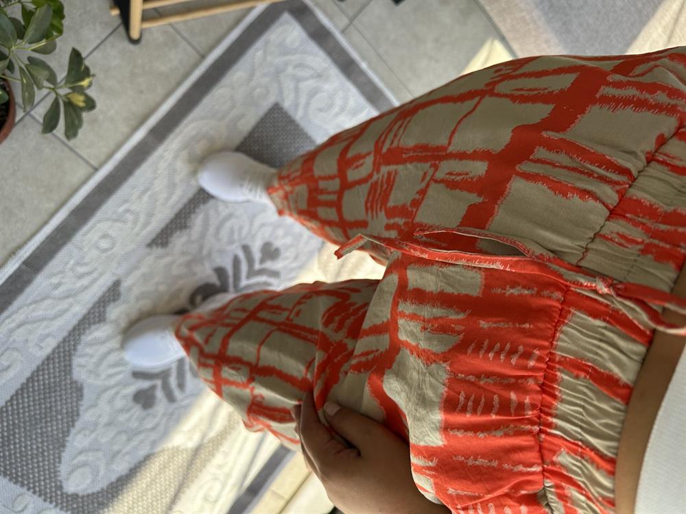Turuncu Desenli Şalvar Kesim Pantolon
