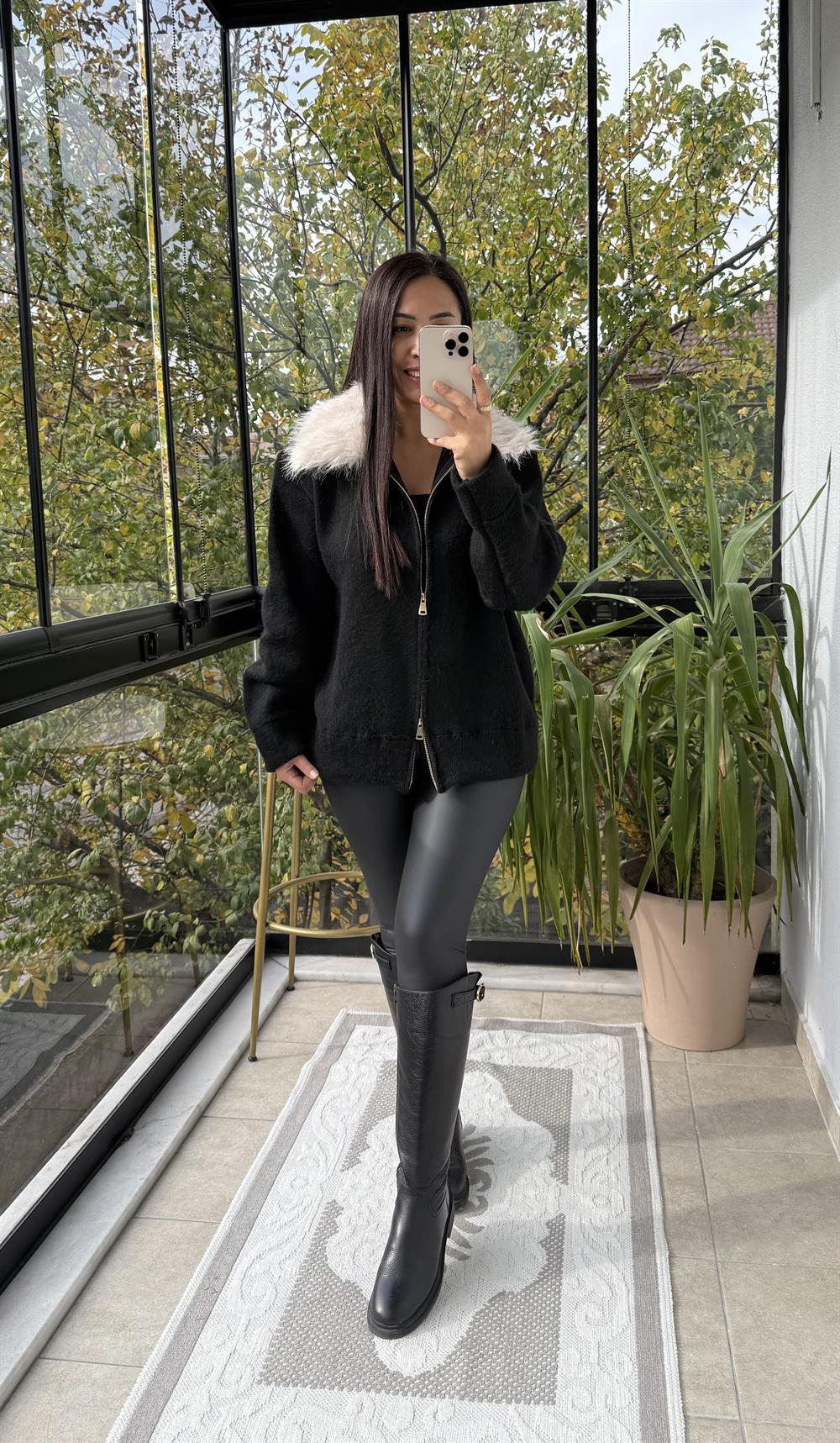 Kürk Yakalı Şardonlu Hırka Siyah