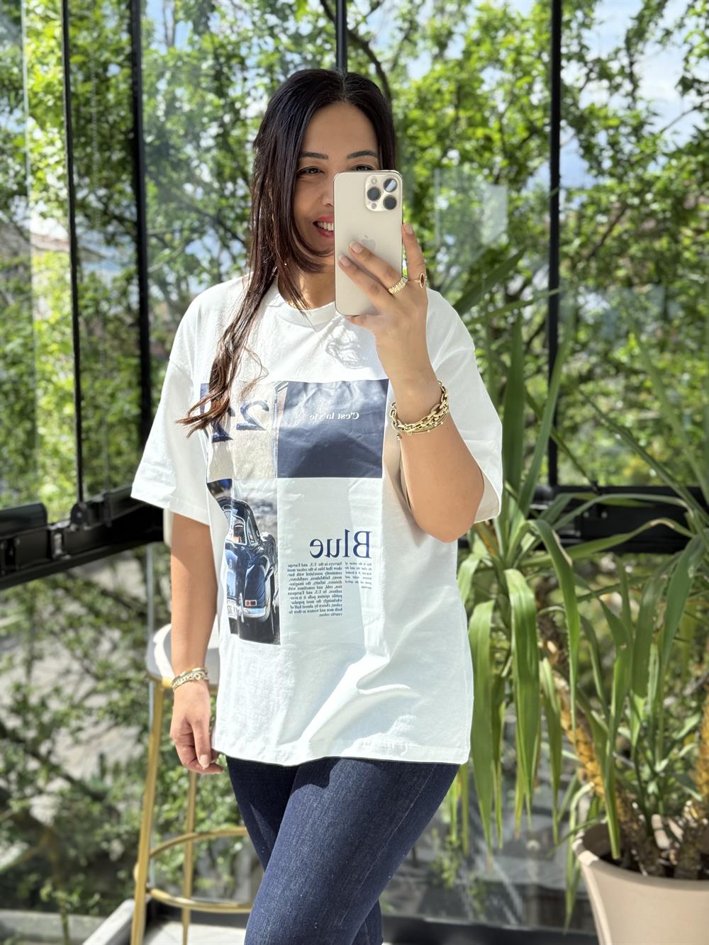 Mavili Baskı Detaylı Tişört Ekru