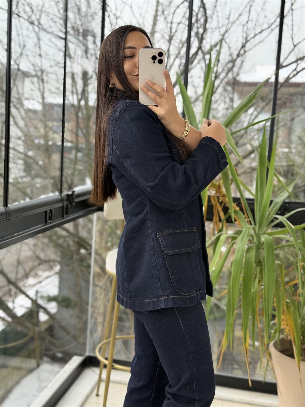 Belden Oturtmalı Düğmeli Gömlek Lacivert