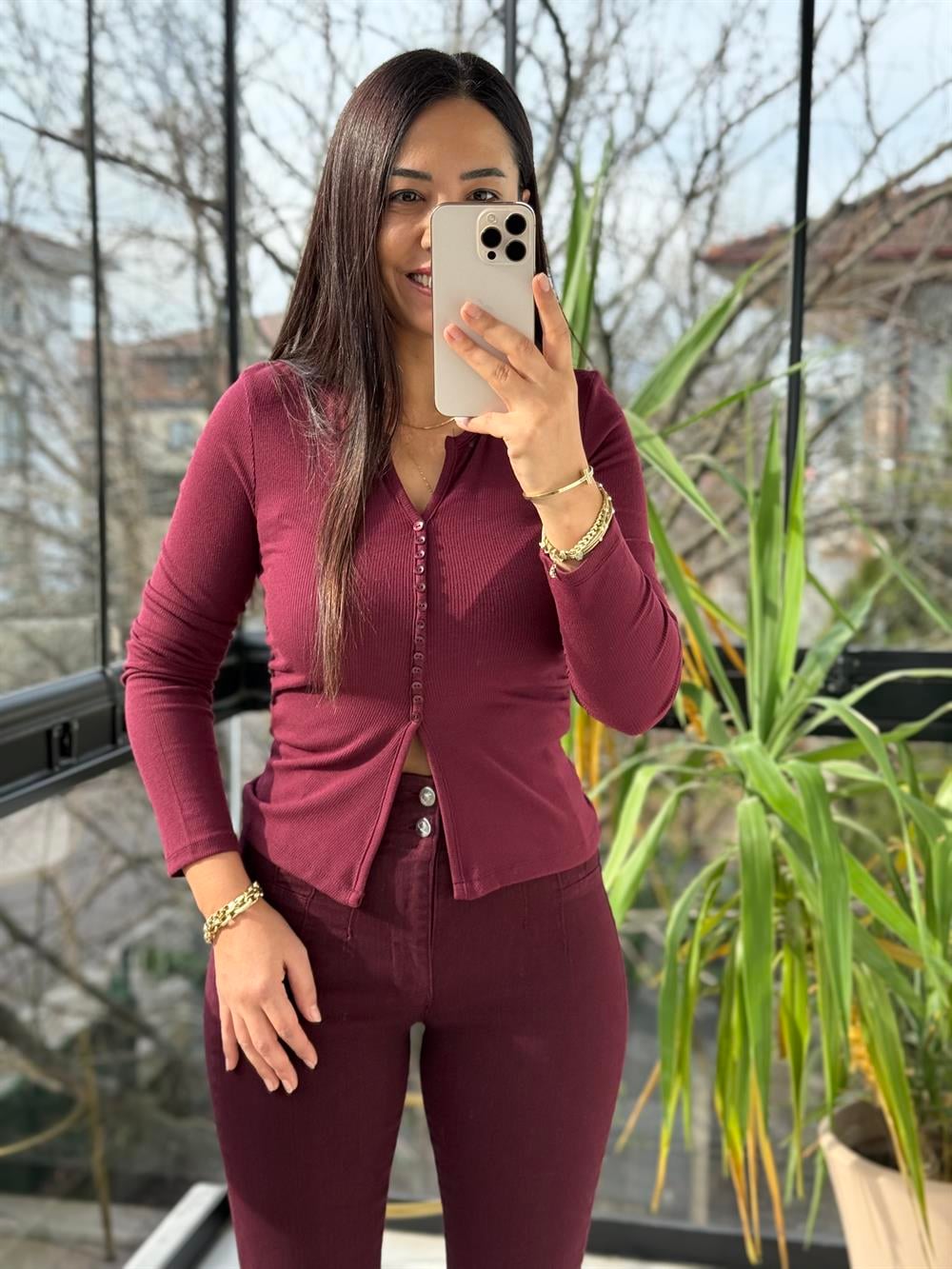 Düğme Detaylı Büzgülü Top Bluz Bordo