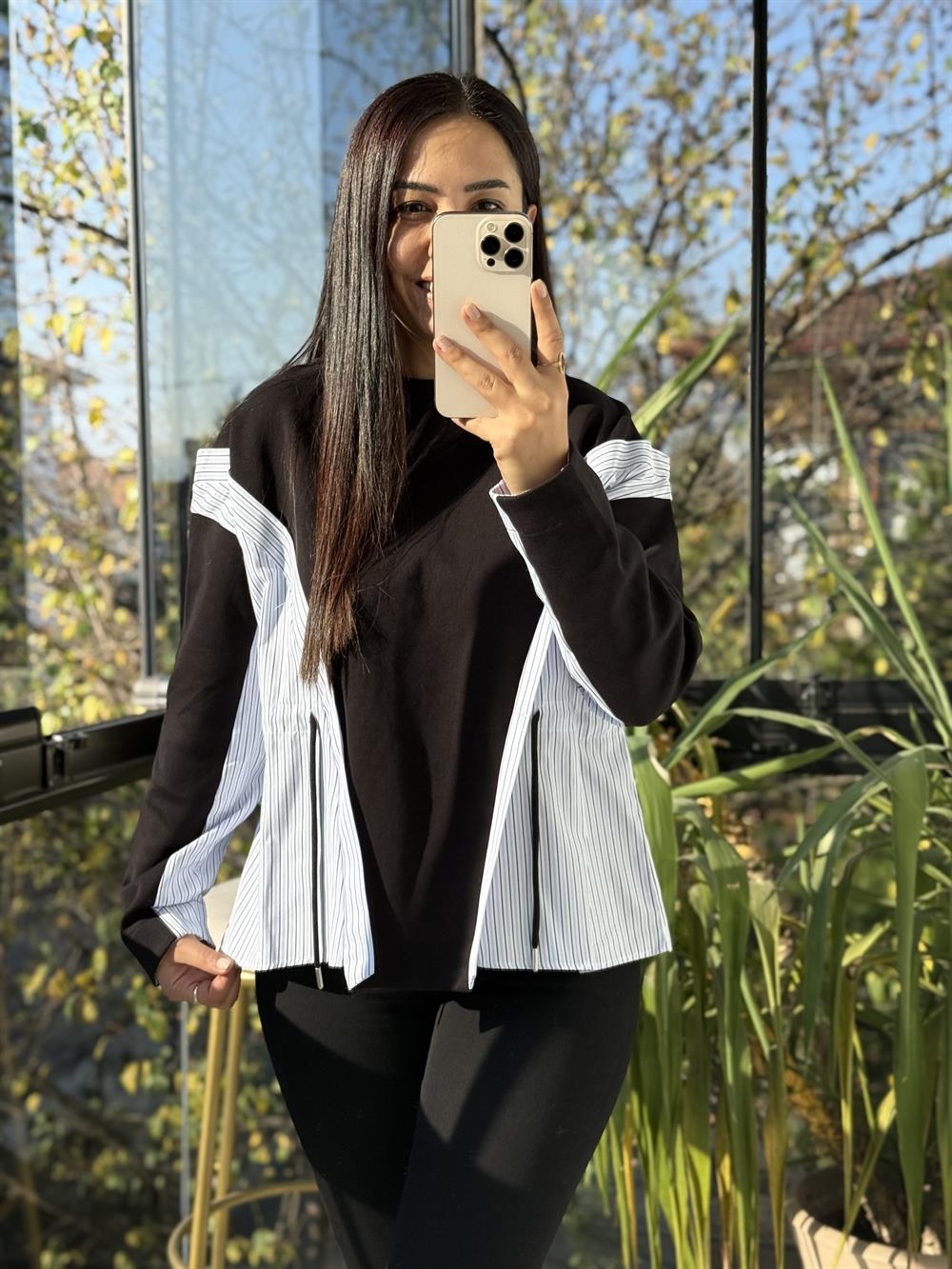 Parçalı Yanı Bağcıklı Sweatshirt Siyah