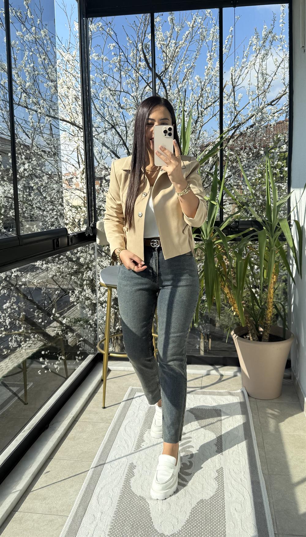 Uzun Kol Fiyonklu Blazer Ceket Bej