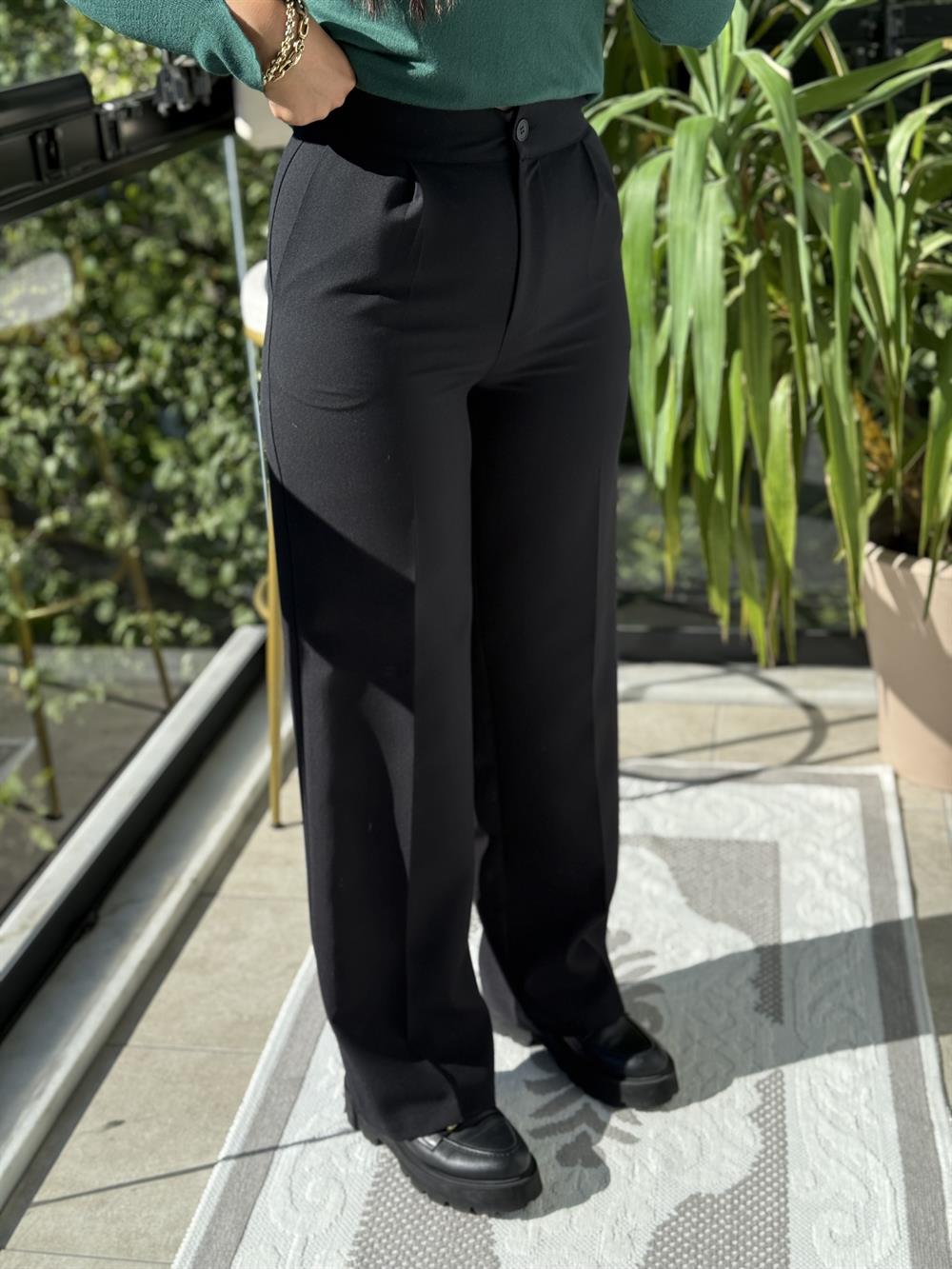 Arka Beli Lastikli Palazzo Kumaş Pantolon Siyah