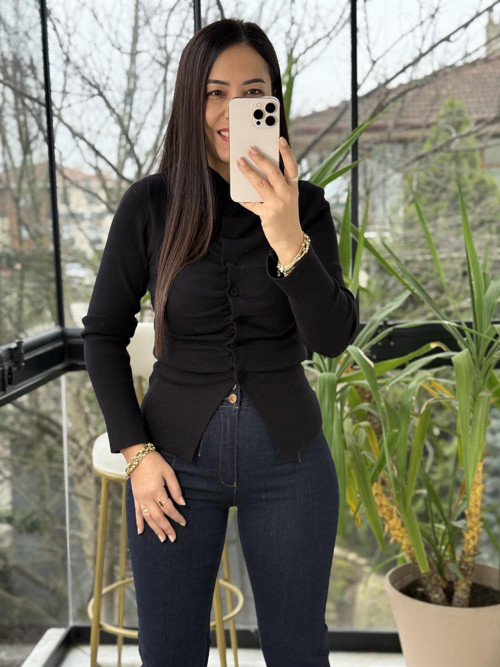 Önü Büzgülü Düğmeli Triko Hırka Siyah