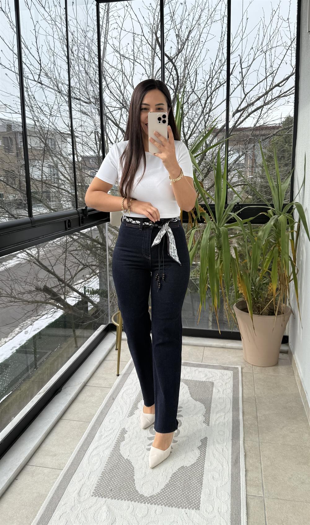 Cep Detaylı Kot Pantolon Lacivert