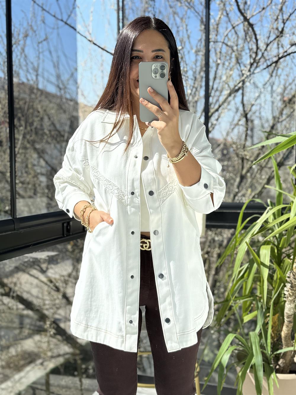 Aksesuar Detaylı Gömlek Ceket