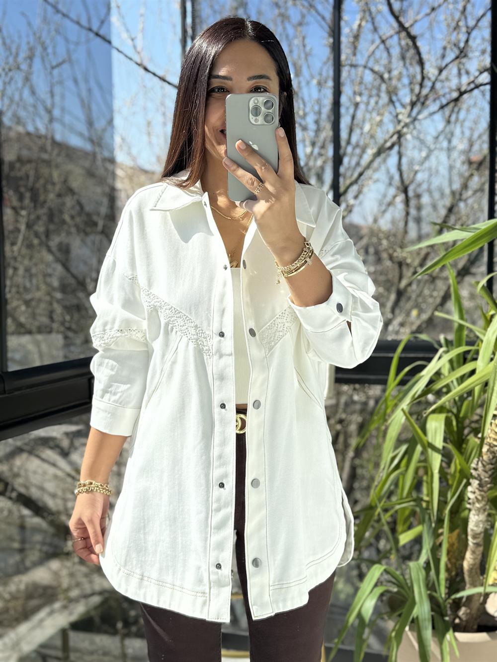 Aksesuar Detaylı Gömlek Ceket