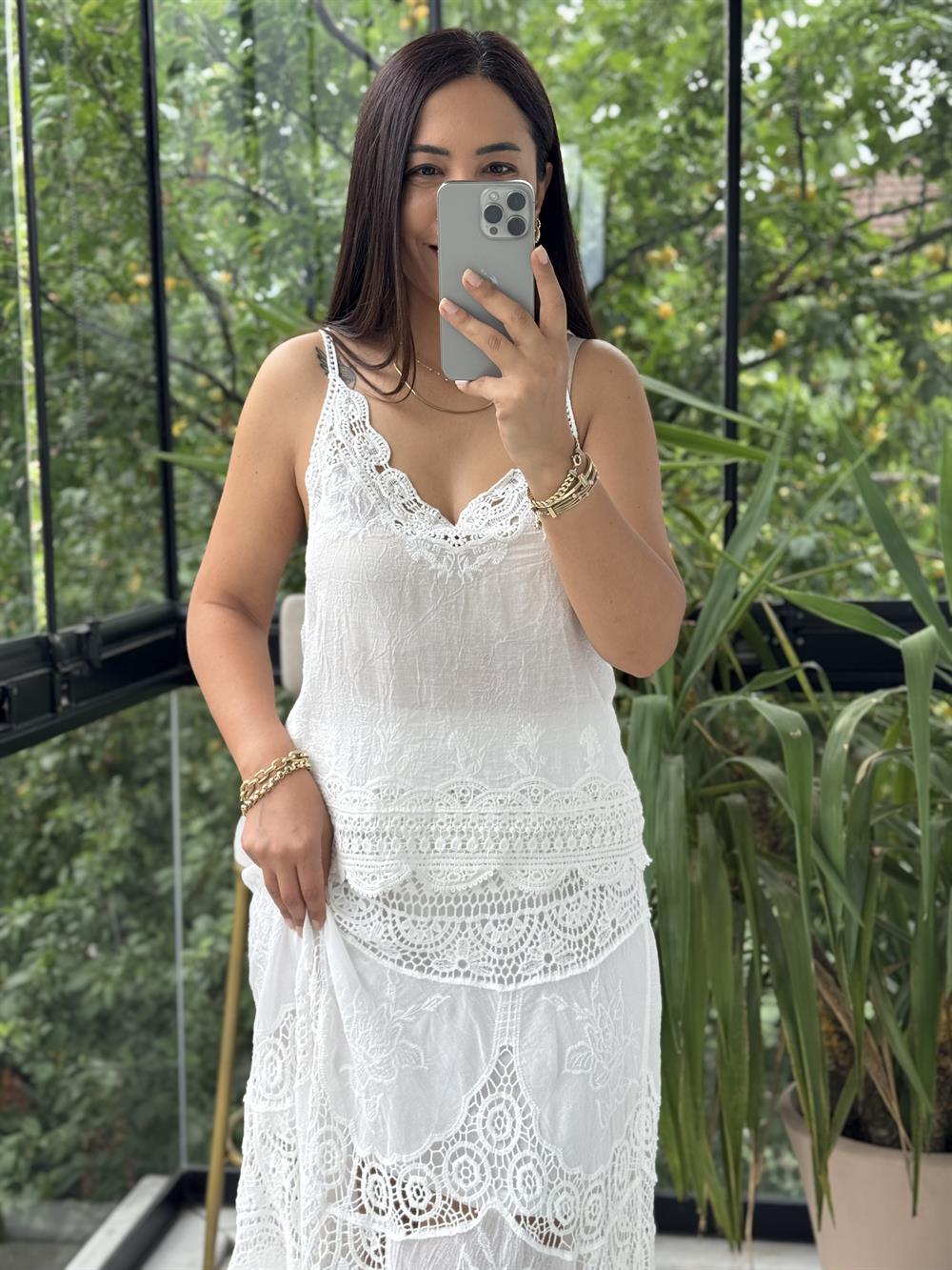 Altı Dantelli Nakışlı Atlet Beyaz