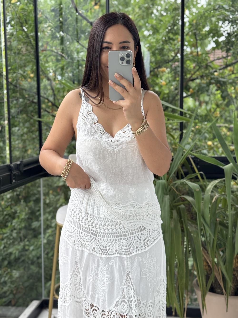 Altı Dantelli Nakışlı Atlet Beyaz