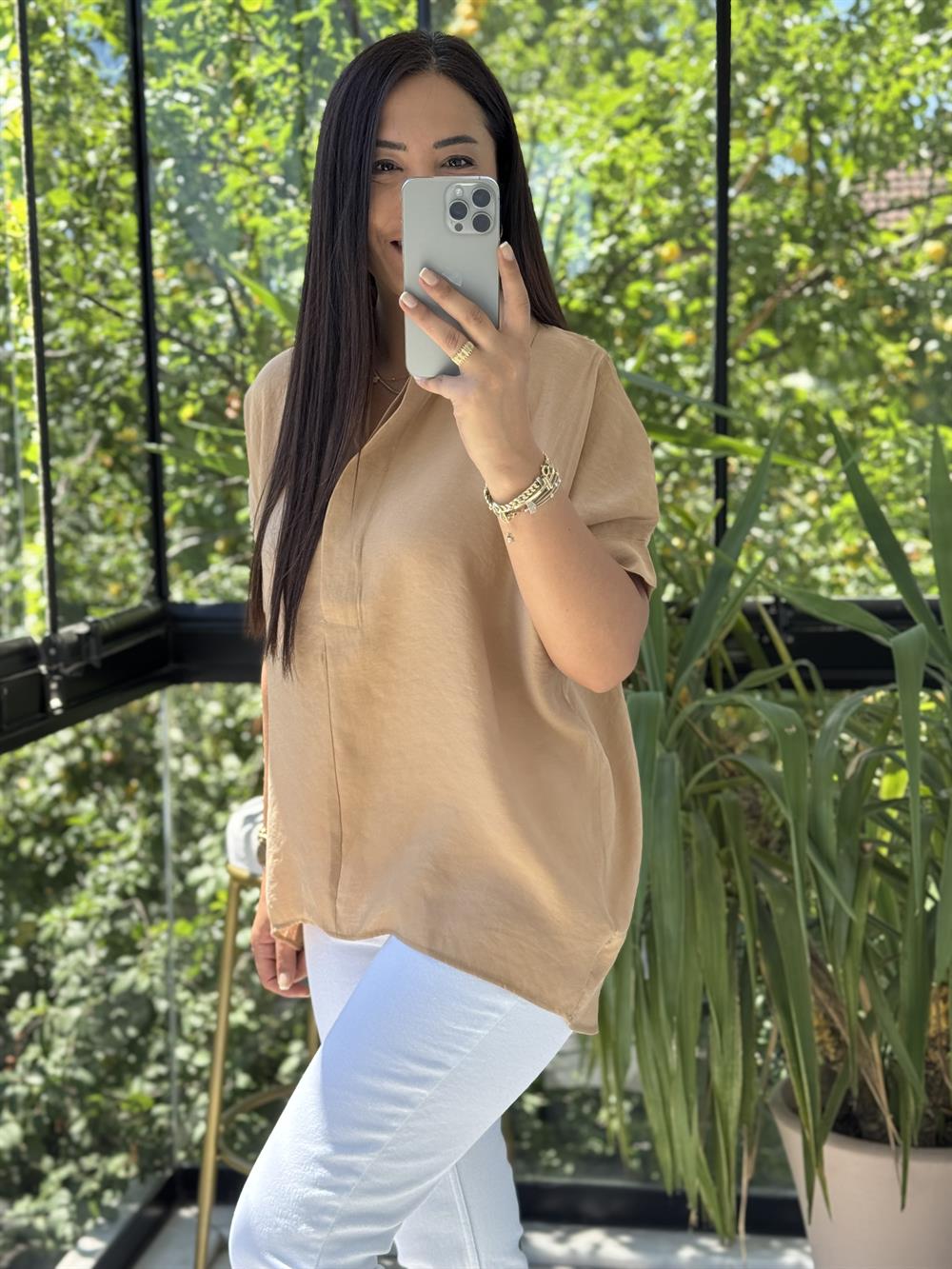 Arkası Düğmeli Gömlek Bej