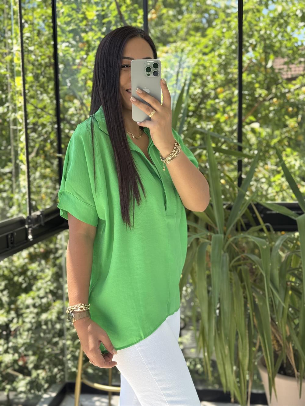 Arkası Düğmeli Gömlek Yeşil