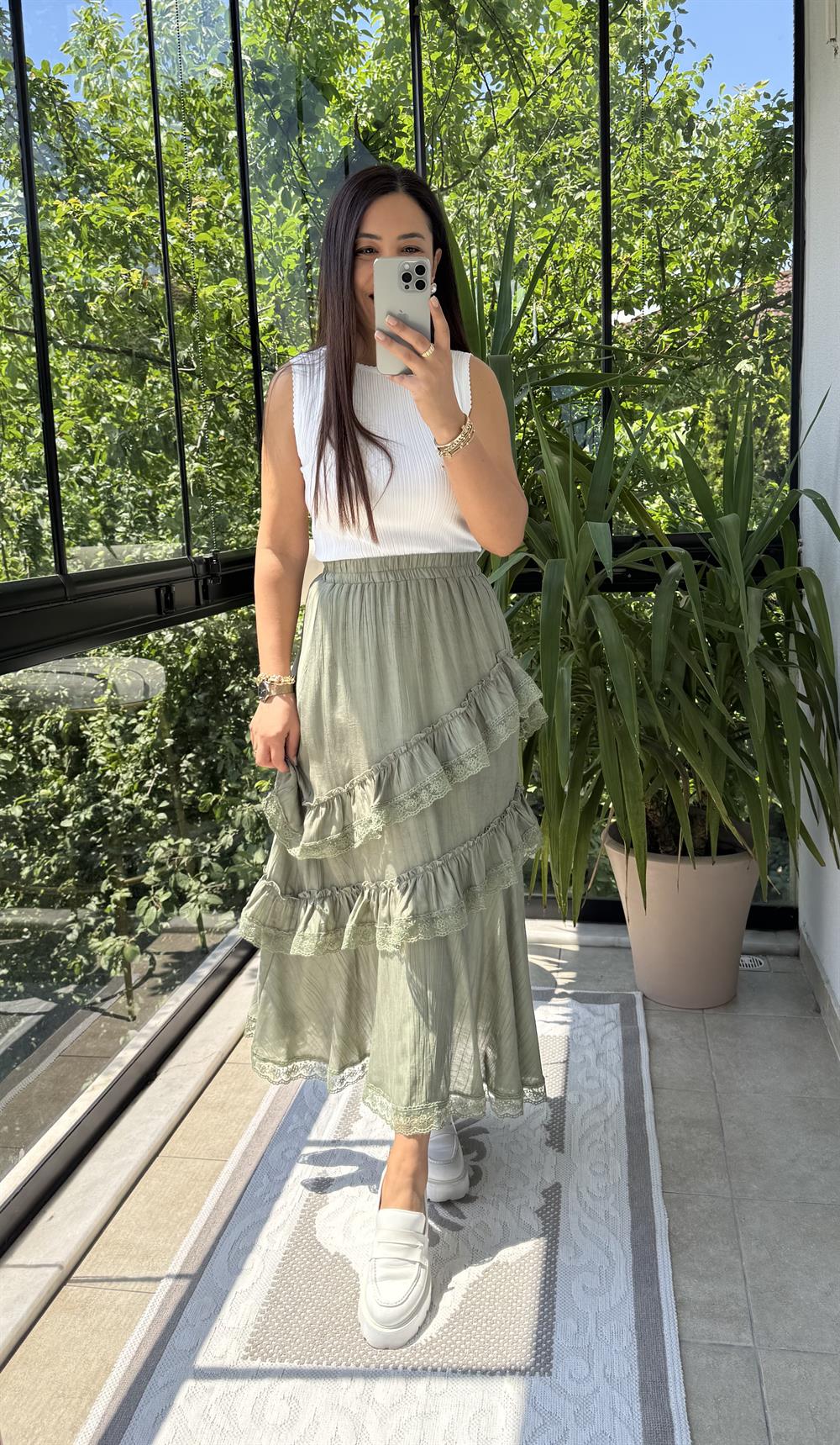 Asimetrik Fırfırlı Güpürlü Etek Haki Yeşili