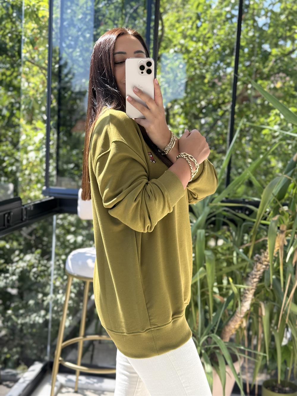 Ayıcık Nakışlı Basic Sweatshirt Yağ Yeşili