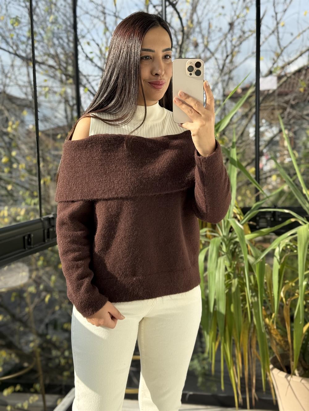 Madonna Yaka Triko Kazak Kahve