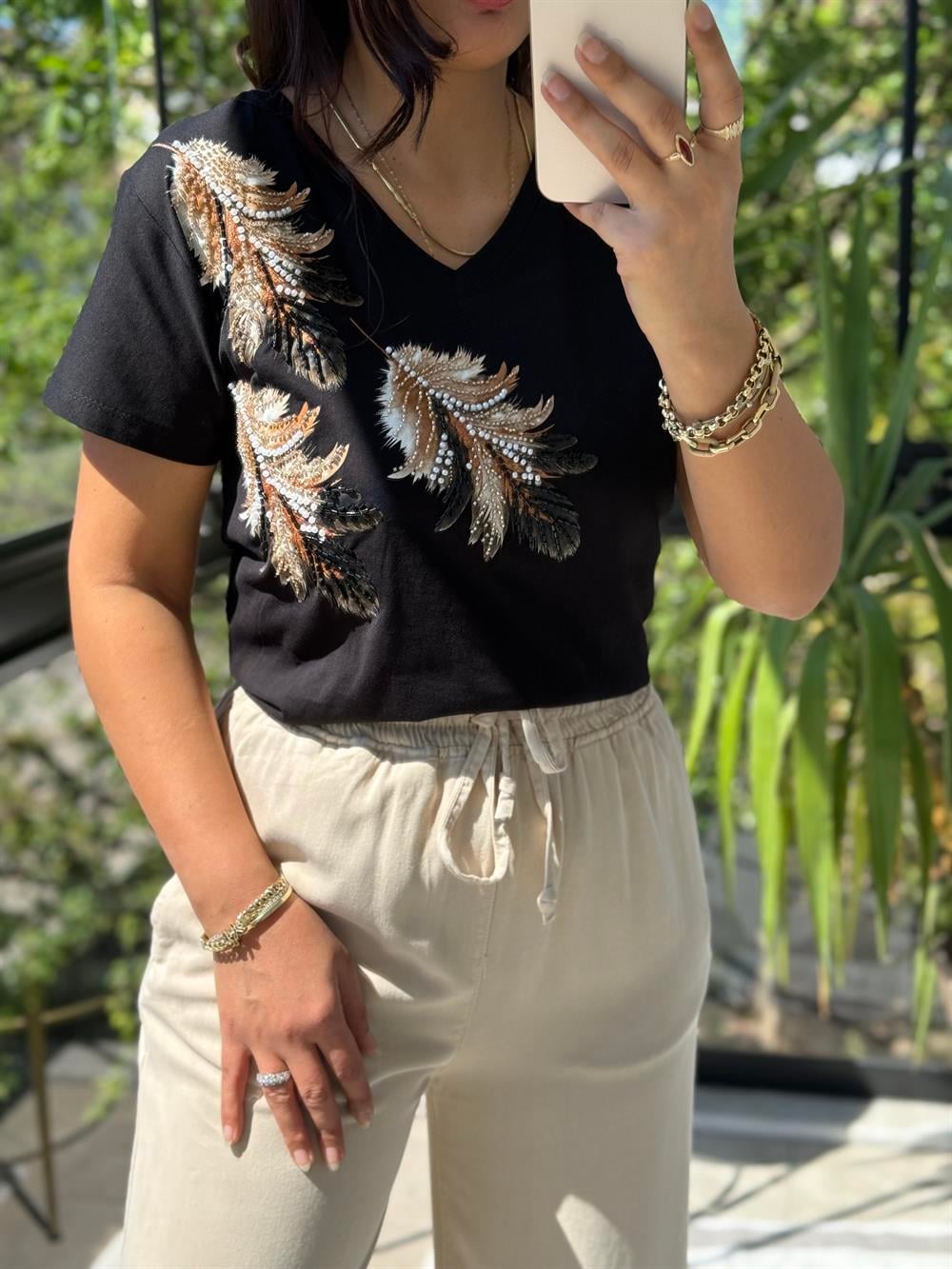 Omuz Tül Detaylı Boncuklu Tişört Siyah