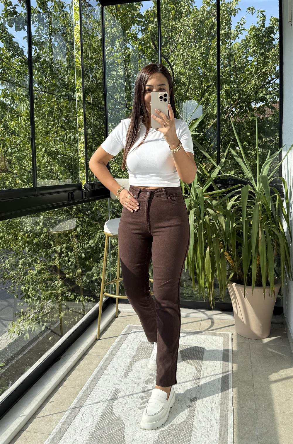 Şerit Detaylı Mom Fit Kot Pantolon Kahve