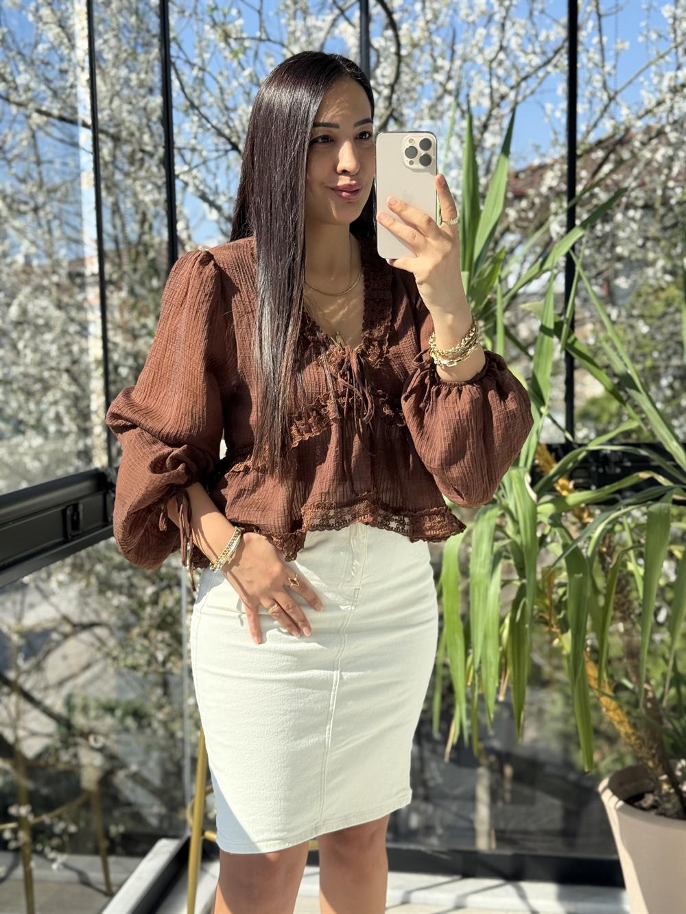 Dantelli Uzun Kol Bluz Kahve