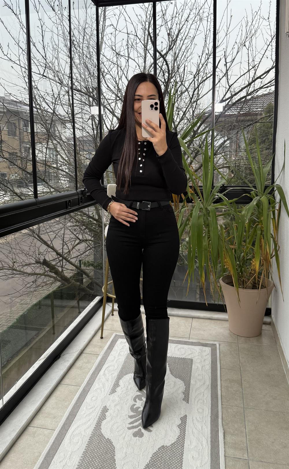 Yarım Çıtçıtlı Bluz Siyah