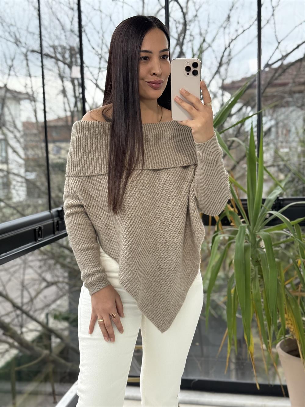 Madonna Yaka Asimetrik Kazak Vizon