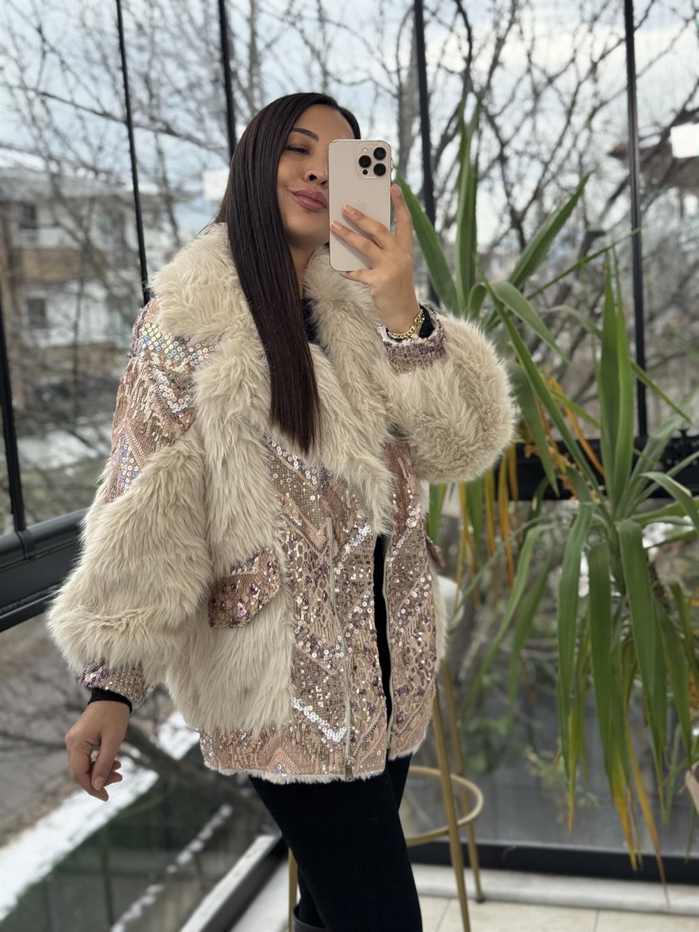 İthal Renkli Payetli Kürk Bej