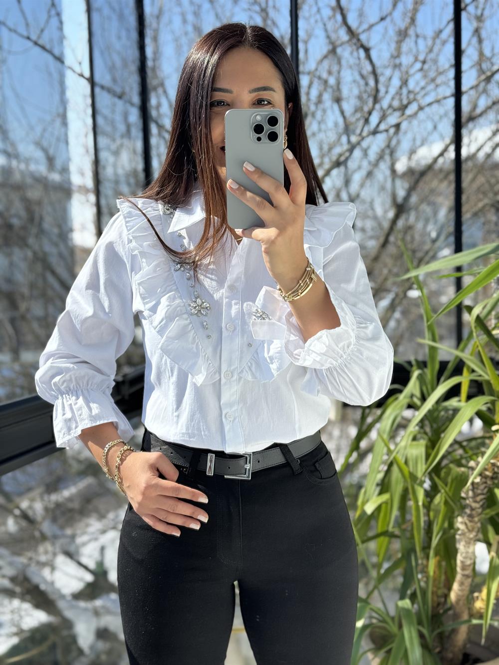 Kolu Bağlamalı Taşlı Gömlek Beyaz