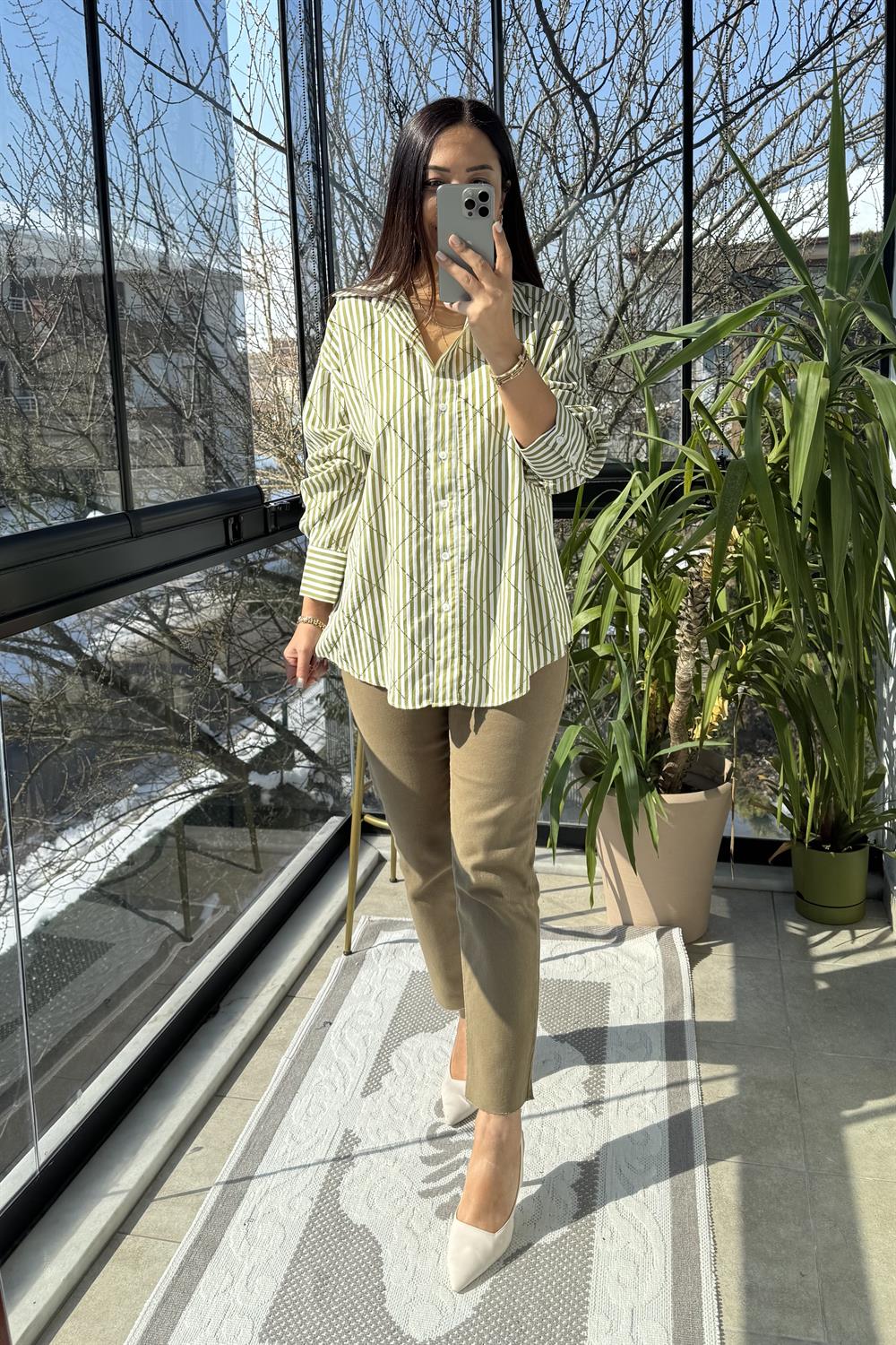 Baklava Taşlı Çizgili Oversize Gömlek Yağ Yeşili