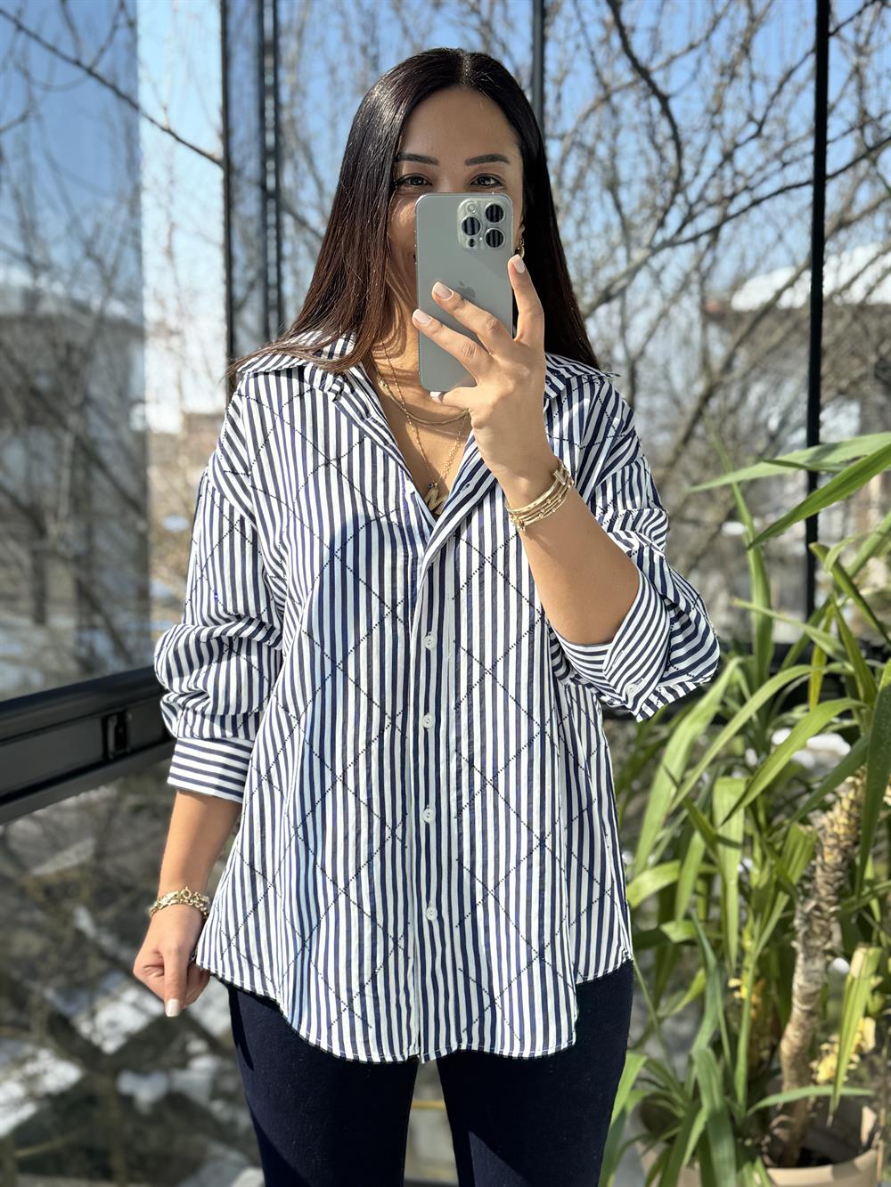 Baklava Taşlı Çizgili Oversize Gömlek Lacivert