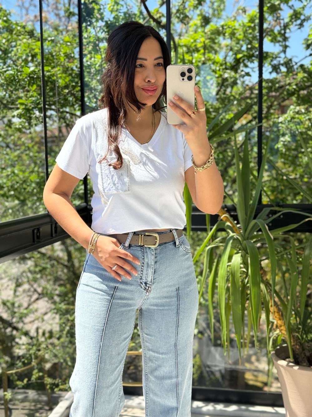 Başak Cep Detaylı Tişört Beyaz