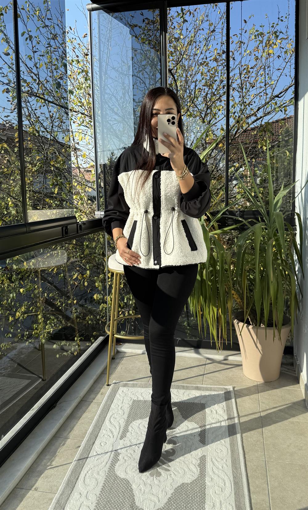 Pelüş Garnili Mont Siyah