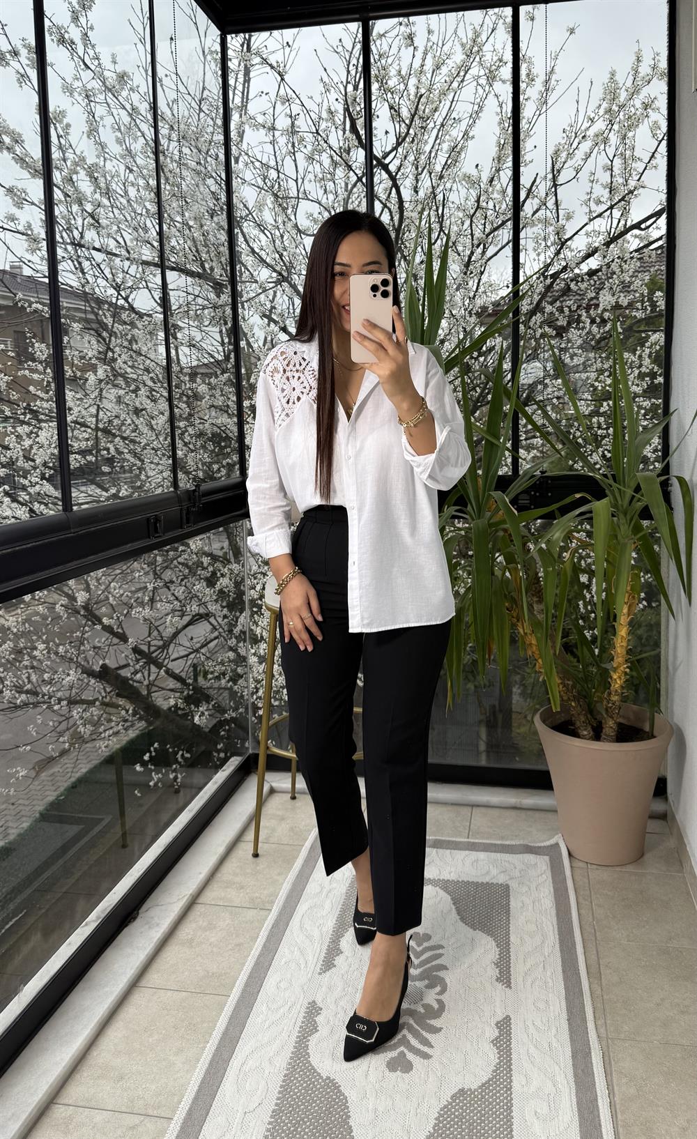 Omuz Dantel Detaylı Natural Gömlek Beyaz