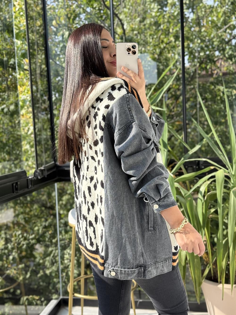 Yanları Kot Detaylı Leopar Hırka Ekru