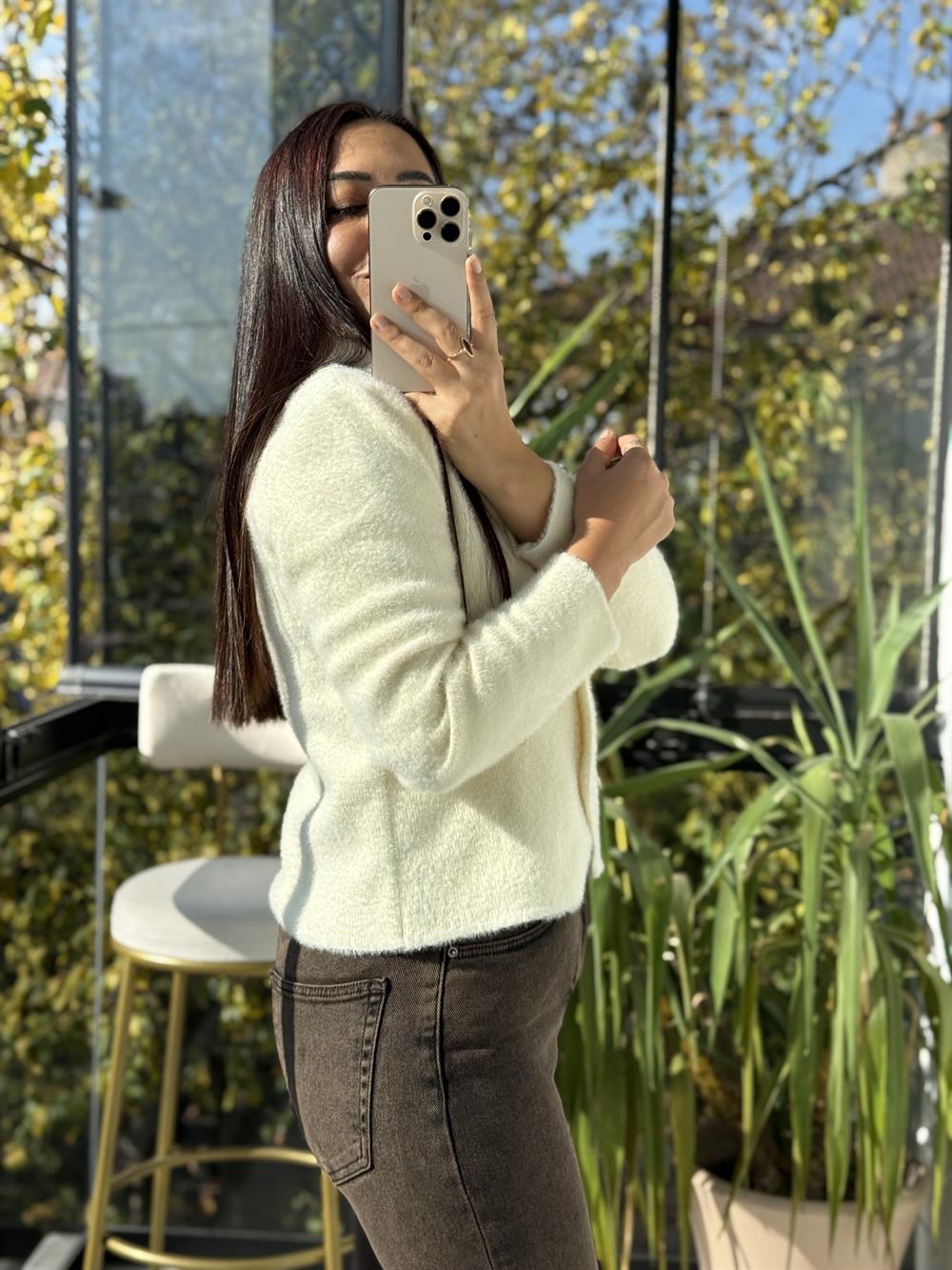 Çift Düğmeli Angora Hırka Ekru