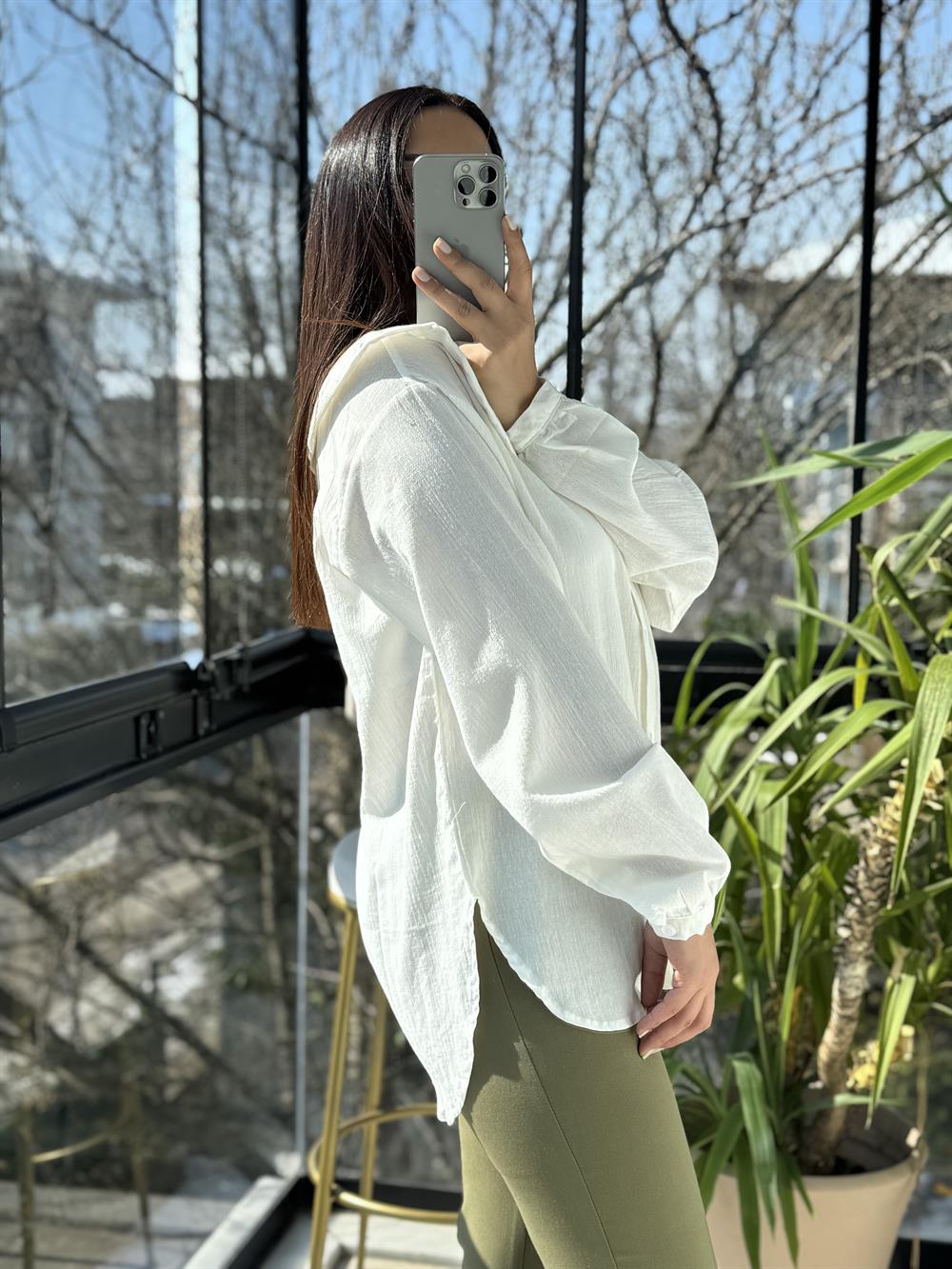 Bebe Yaka Nakışlı Gömlek Kırık Beyaz