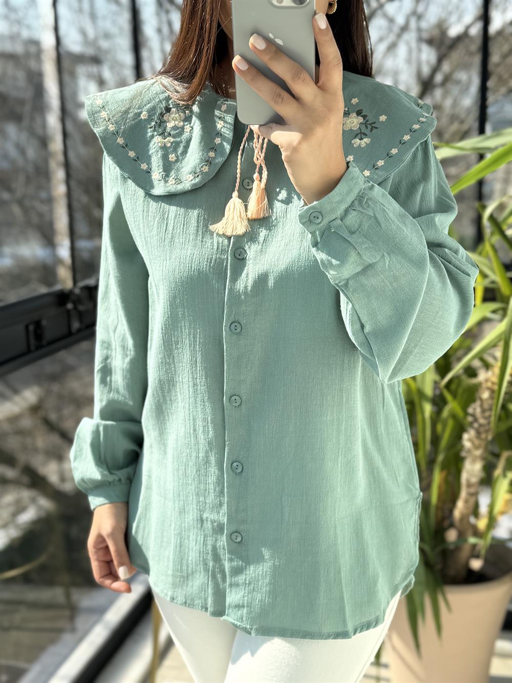 Bebe Yaka Nakışlı Gömlek Yeşil