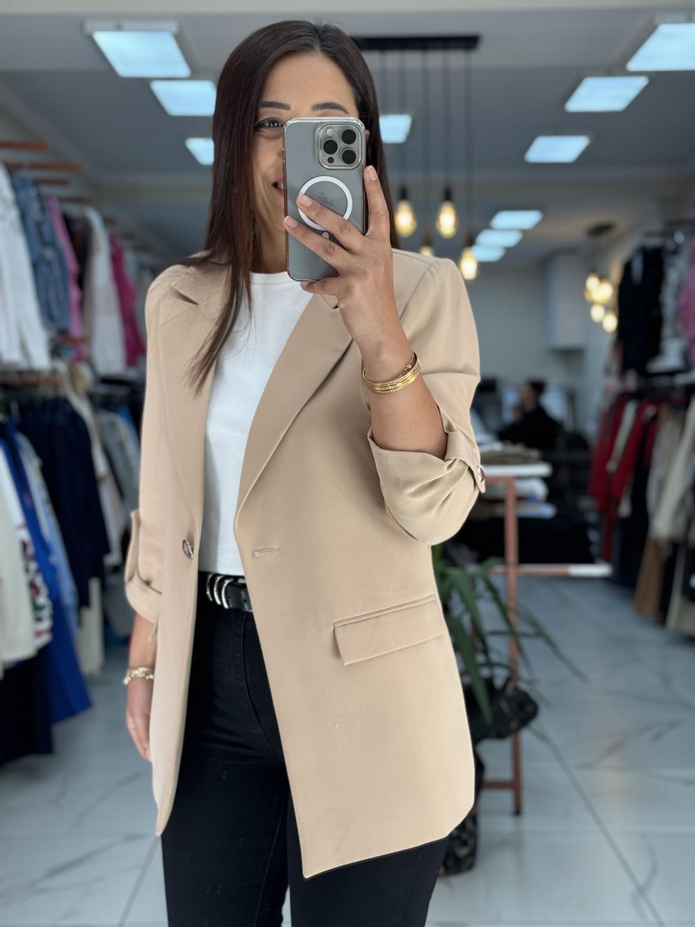 Bej Kolu Düğmeli Blazer Ceket